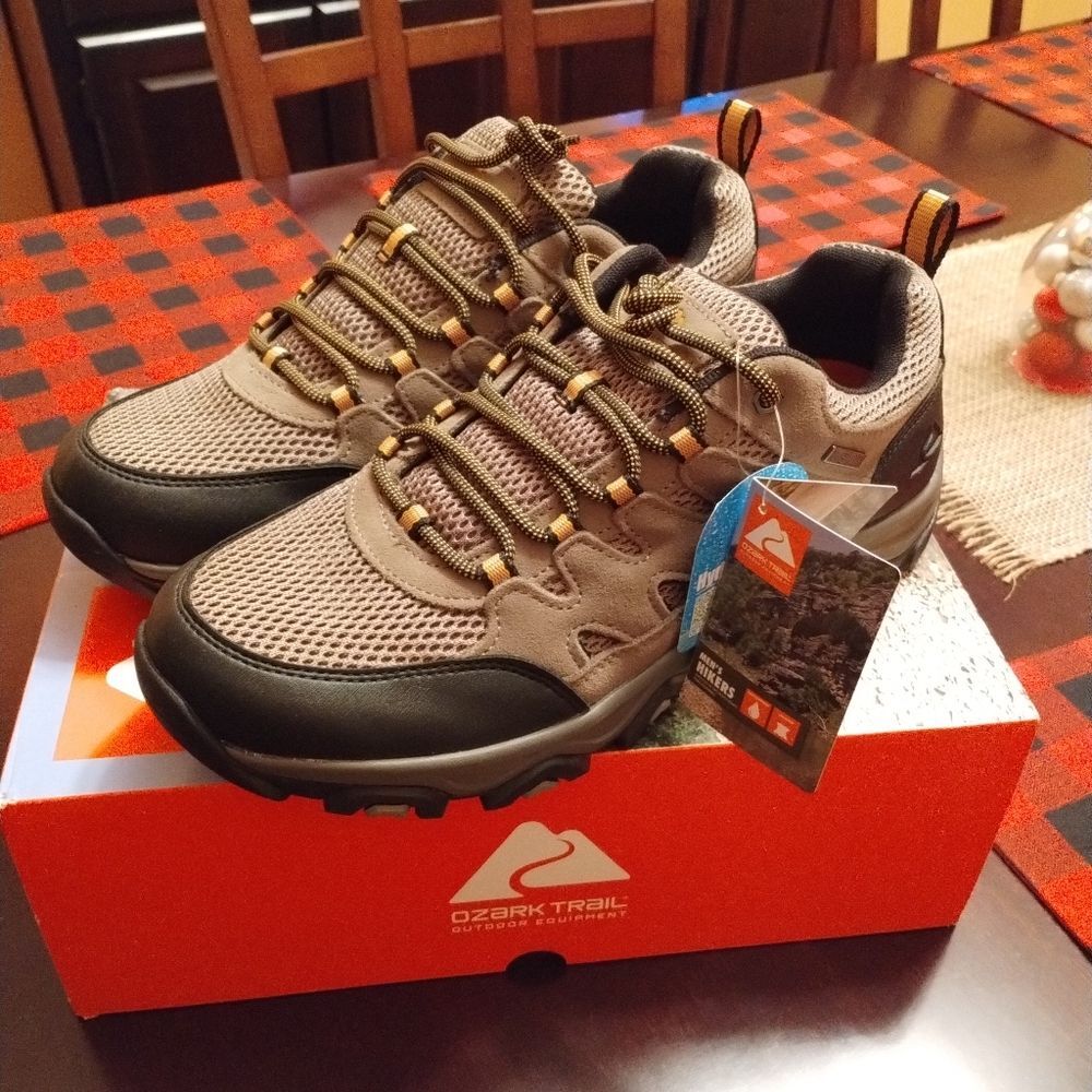 NWT Ozark Trail Men's Low Top Hikers Size 12